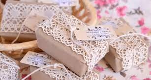 Detalles de boda originales que sorprenderán a vuestros invitados. Ideas Para Detalles De Boda Baratos Y Originales Para Hombres Y Mujeres