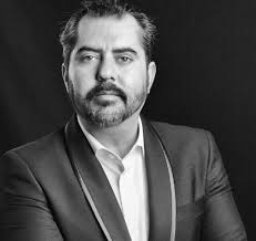 Encerrados una serie web que los mantendrá en sus casas