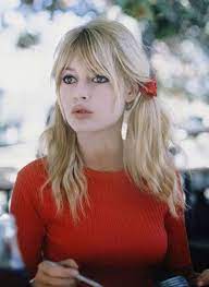 Brigitte Bardot The Goddess Of 1950s And 1960s Bardot Hair Hairstyles With Bangs Vintage Hairstyles