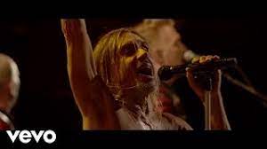It was released as a single in its own right in march 1998, reaching number 22 in the uk charts. Iggy Pop Passenger Live At The Royal Albert Hall Youtube