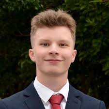 Eddie Roach (@EddieRo44336507)