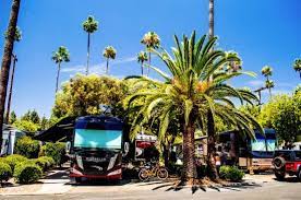 Finding a secure, convenient place to store your rv in san diego can be challenging enough, and locating a rv storage facility that has a dump station can further complicate your efforts. San Diego Rv Resort La Mesa Californie Foto S En Reviews Tripadvisor