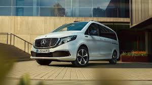 Mercedes Benz Eqv