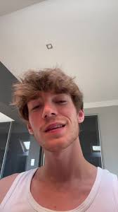 Just tryna make it back home by monday #ROBIN