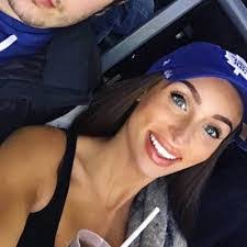 Leanne Hutchison's Instagram, Twitter & Facebook