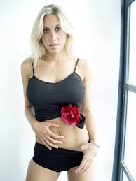 Michelle Pantoliano - Free sexy pics, galleries & more at Babepedia