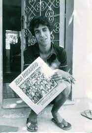 17 zoró (bichos esquisitos) vol.1 foi agraciado com o 26° prêmio da música brasileira, categoria melhor álbum infantil 18 segundo zeca, gravar um álbum infantil era um projeto antigo, desde quando ele criava música para seus filhos quando pequenos. 11 Zeca Pagodinho Ideas Samba Bossa Nova Sambas