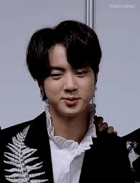 Taehyung Looks: Beanie + Eyebrows On Full Display