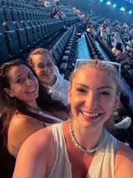 Sierra Tufts (@SierraTuftsTV)