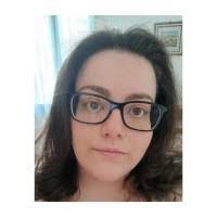 Angela Comito's Instagram, Twitter & Facebook