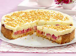 Kuchen creme → ausführlicher kaufratgeber ausgezeichnete kuchen cremes beste angebote vergleichssieger ᐅ jetzt direkt vergleichen! Creme Kuchen Mit Rhabarber So Geht S Lecker