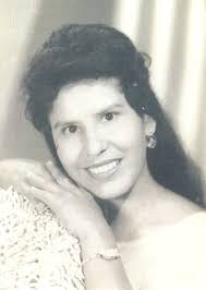 Amalia Leal's Instagram, Twitter & Facebook