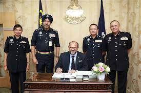 Jabatan hal ehwal komersial( singkatan : Kkmm Category Lawatan Kerja Yb Menteri Ke Jabatan Siasatan Jenayah Komersial Di Menara Kpj Kuala Lumpur Pada 28 Ogos 2018 Image Lawatan Kerja Yb Menteri Ke Jabatan Siasatan Jenayah Komersial