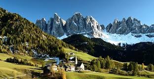 Trento da sempre incrocio di culture e popoli, oggi è una stimata città. Trentino Italy Delallo