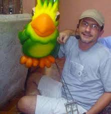 Tom veiga dá vida ao louro josé, fantoche criado para acompanhar a apresentadora ana maria tom veiga criou o fantoche há 19 anos, quando era coordenador de estúdio e produtor executivo do. Tom Veiga 1973 2020