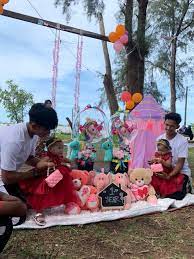 Menjauhlah dariku, engkau belum pernah tertimpa musibah seperti yang. Abiy Bawa Kakak Adik Pergi Kubur Ibu Anak Kita Dah Setahun Comel Macam Awak