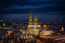 Wenn außerhalb der stadtgrenzen der name köln fällt, denken die meisten an dom und karneval. Wohnung In Koln Kaufen Eigentumswohnungen Sinnvoll