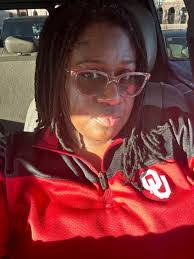 Jeanette Cooke's Instagram, Twitter & Facebook