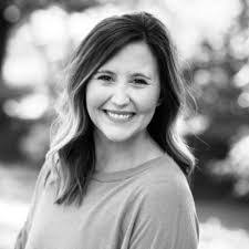 Debra Grammer's Instagram, Twitter & Facebook