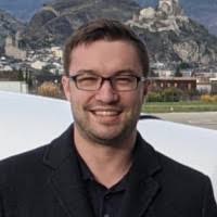 400+ "Pître" profiles