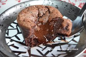 Une recette de dessert très facile par cepe04. Fondant Au Chocolat Coeur Coulant De Cyril Lignac Le Sucre Sale D Oum Souhaib