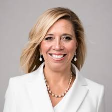 Feels a bit like a fever dream💕 Officially moved out and headed back home.  Thank you EVERYONE who spent time with us this weekend. The best take aways  coming home with us