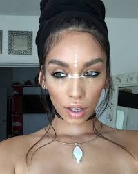 Audrey DeWitt (Itsaudreydewitt)