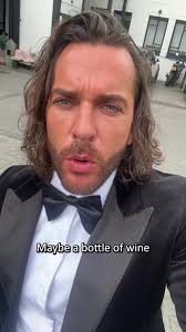 Meet Pete Wicks and Sam Thompson at the NTA Red Carpet Event