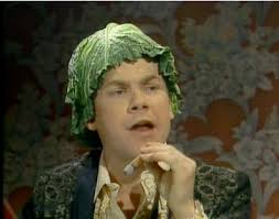 TIL Babe Ruth wore a cabbage leaf under his cap to keep him cool. He  changed it every 2 innings. : r/todayilearned