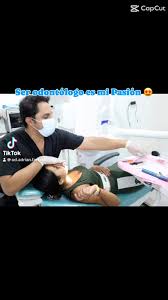 Profile for Dr. Adrián Farfán L.