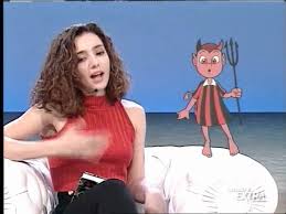 Born 19 april 1960) is an italian actress and producer, best known for her work with her husband, actor and director roberto benigni. Quel Diavolo Di Ambra Angiolini