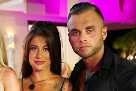 "Hotel Paradise". Pamiętacie pierwszych zwycięzców? Życie Marietty i Chrisa  wywróciło się do góry nogami