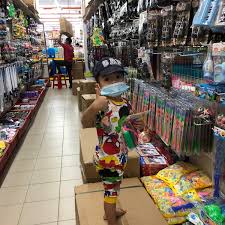 Memandangkan kedai rm2 eco tak buka francise, mungkin anda boleh cuba buka francise kedai rm2 ninso. Kedai Serbaneka Eco Rm2 Convenience Store