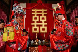 Modern Chinese Marry Love With Tradition Traditional Chinese Wedding Chinese Wedding American Wedding