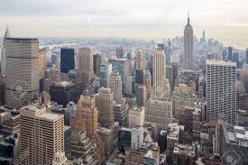 Aktuell über 135.000 angebote für gebrauchte möbel. Skyline Von New York Mit Stadtischen Wolkenkratzer Usa Lizenzfreie Fotos Bilder Und Stock Fotografie Image 32546941