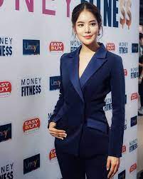 อีกหนึ่งสาว(ไม่)โสดที่ยิ่งแต่งงานยิ่งแซ่บ สำหรับสาวก้อย รัชวิน ที่เพิ่งสละโสดไปเมื่อไม่กี่เดือน แต่บอกเลยว่าเลยว่าความสดใสซาบซ่าของเธอ. à¸ à¸­à¸¢ à¸£ à¸Šà¸§ à¸™ à¸à¸£à¸£à¸¡à¸à¸²à¸£à¸£ à¸šà¹€à¸Š à¸ à¸ à¸ˆà¸à¸£à¸£à¸¡ Rachwin S Family Facebook