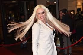 Daniela katzenberger news, gossip, photos of daniela katzenberger, biography, daniela katzenberger boyfriend list 2016. Daniela Katzenberger Sie Will Ihre Haarfarbe Andern Brigitte De