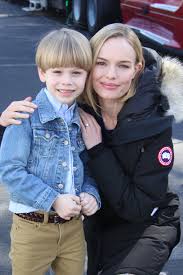 Following minor roles in the films the horse whisperer and remember the titans, she. Hudson Meek