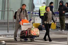 Aleksandra kwaśniewska is the daughter of the former president of poland aleksander kwaśniewski. Aleksandra Kwasniewska I Kuba Badach Umeczeni Wrocili Z Wakacji Zdjecia Super Express Wiadomosci Polityka Sport