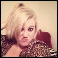 Amanda Tibbetts's Instagram, Twitter & Facebook