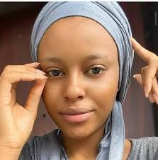 YADDA AKE YIN WANKAN JANABA Da farko dai ita Janaba itace fitar maniyyi  daga jikin dan adam mace ko namiji, baligi ta hanyar saduwa tsakanin mata  da miji, ko ta hanyar mafarki,