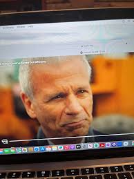 Byron, Del's love interest, and his connection to the newspaper