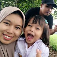 IbunyaGladisKenes (@ibunyagladiskenes)