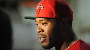 Southfield-Lathrup retires jersey of Lions' Jason Jones