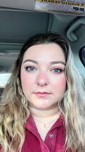 kristen thomas (@kthom_)