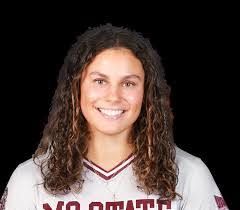 Lauri Ferguson's Instagram, Twitter & Facebook