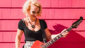 Here are some tips when looking for companions for an archer fish. Samantha Fish 2020 In Deutschland Metalinside Das Rock Und Metal Online Magazin