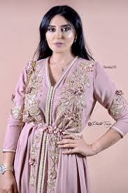 Caftan 2019 Sur Commande Excellence Et Prestige Caftan Haute Couture 2019 Boutique Vente Caftan Marocain Pas Caftan Caftan Marocain Caftan Haute Couture
