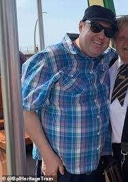 Peter john kay is an english comedian and actor. Peter Kay Pictured For First Time In A Year As He Poses In Blackpool Daily Mail Online