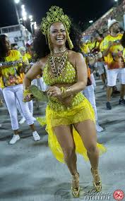 Viviane araujo salgueiro 2017 video shows the samba dance of one of the most famous carnival queen. Rainha Que Nao Perde A Majestade Viviane Araujo E Confirmada E Vai Para 13Âº Desfile No Salgueiro